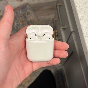 apple airpods
